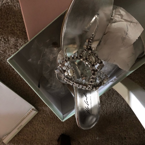 Shoes - Picture 2 of 4